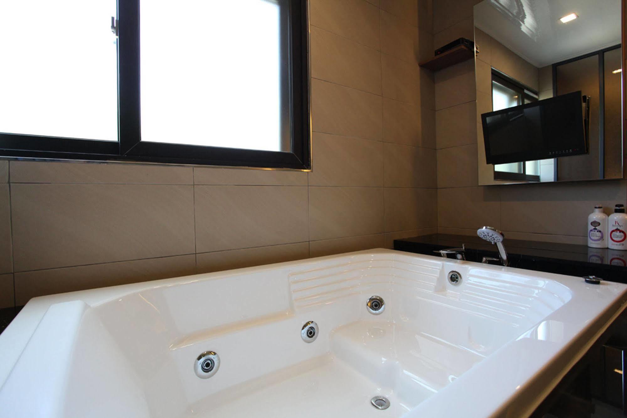 Drive In Hotel Tiamo Pocheon Ngoại thất bức ảnh